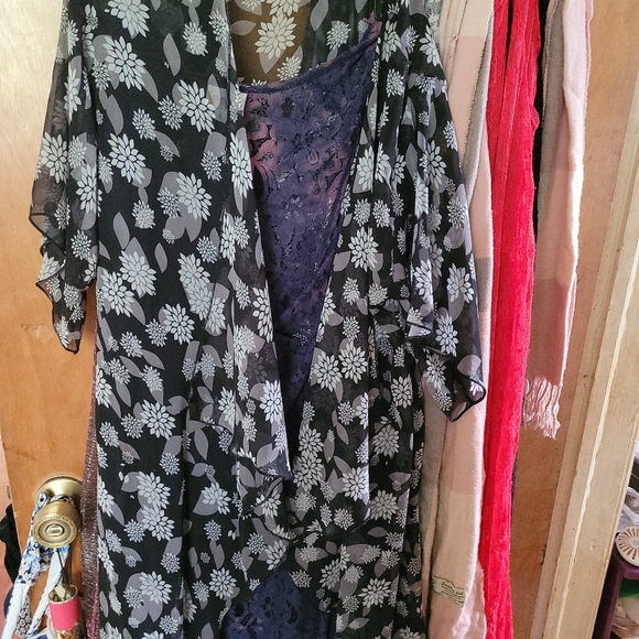 Monroe - Picture 2 of 3